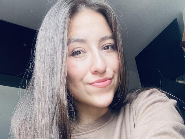 KatiaRogers - Live sex cam - 25041805