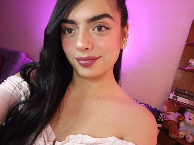 EmaRosee - Live porn &amp; sex cam - 25043649