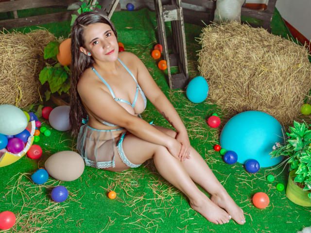 LailaRogerts - פורנו בשידור חי ומצלמת סקס - 25048273