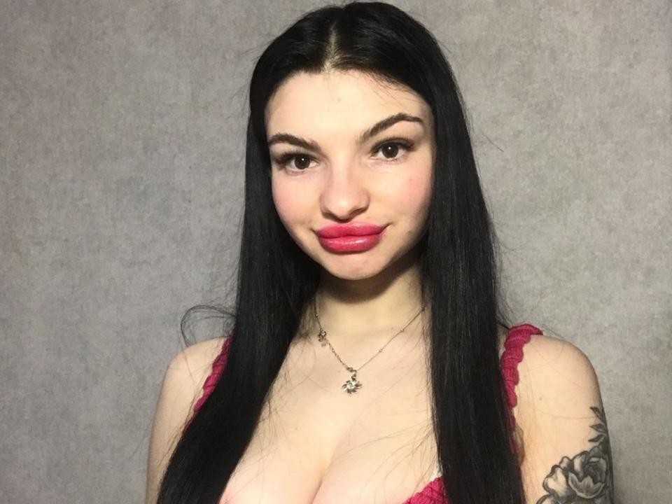 TianaRaya - Live sex cam - 25049877