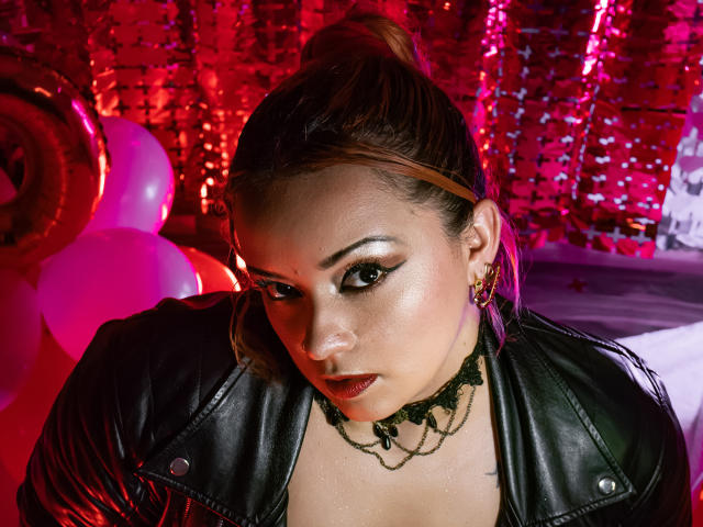 LillyBigAss - Live porn &amp; sex cam - 25050565