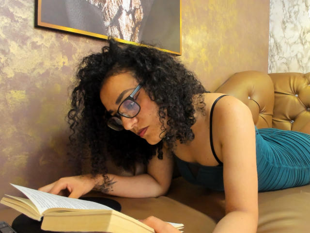 SeleneCollins - Live porn &amp; sex cam - 25052865