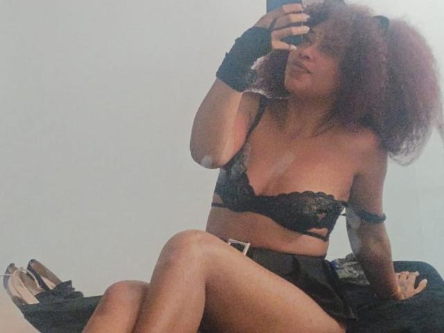 DalilaHeinz - Live porn &amp; sex cam - 25053089