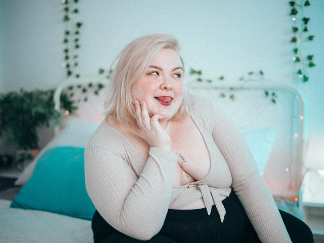 EllaBigBabe - Live porn &amp; sex cam - 25055685