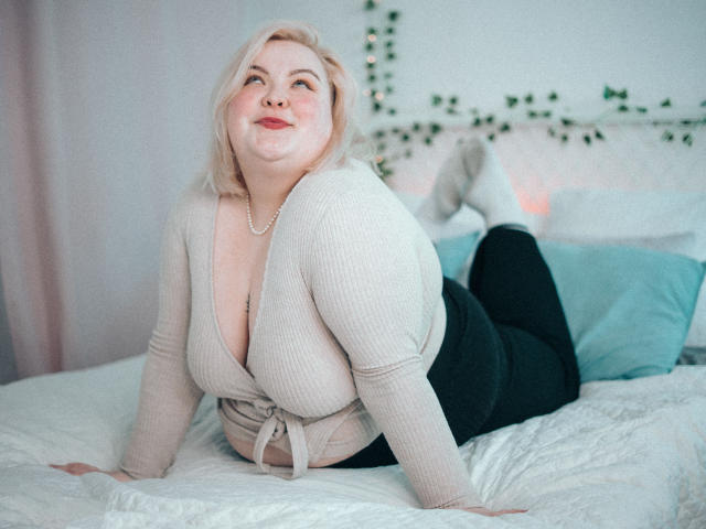 EllaBigBabe - Camera khiêu dâm &amp; quyến rũ trực tiếp - 25055769