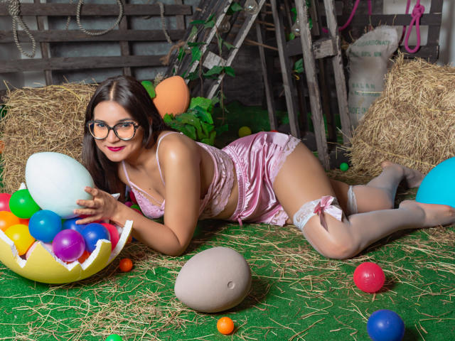 YennyToamson - Live porn &amp; sex cam - 25061249