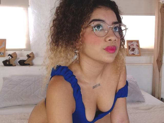 LizzaTaila - Live sexe cam - 25066669