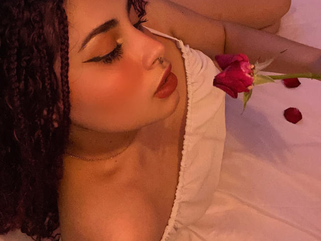 SweetSolei - Live porn &amp; sex cam - 25068609