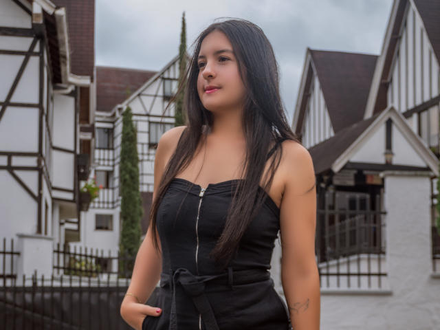 EmilyCoral - Live porn &amp; sex cam - 25073193