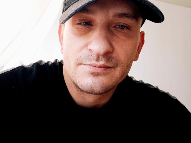 MilfAnaLyzer-hot - Live porn &amp; sex cam - 25077437