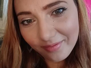 NicoleBisous - Live porn &amp; sex cam - 25082765