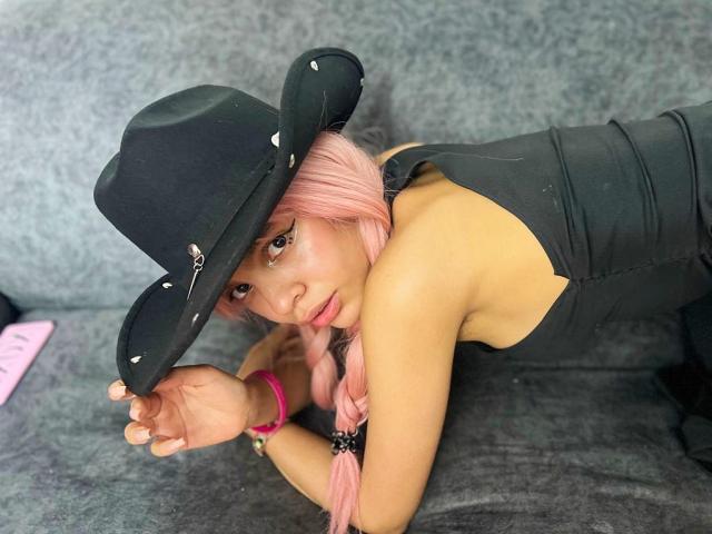 DanesaCronin - Sexe cam en vivo - 25085185