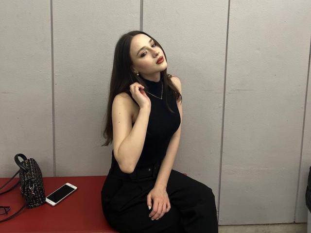 LindaGarner - Live sex cam - 25085993