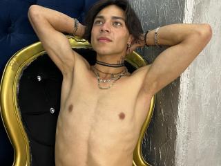 JhonAdrians - Live porn &amp; sex cam - 25086653