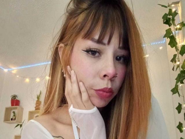 AriiannaHot - Élő pornó és szexkamera - 25087061