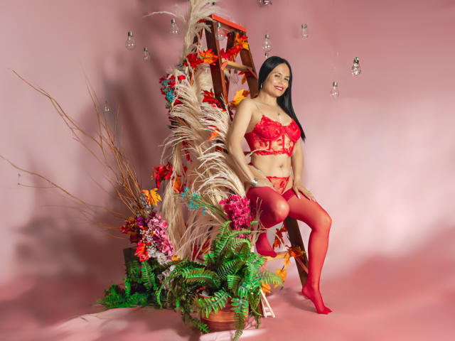 CharlotteCrofort - Live sex cam - 25089005