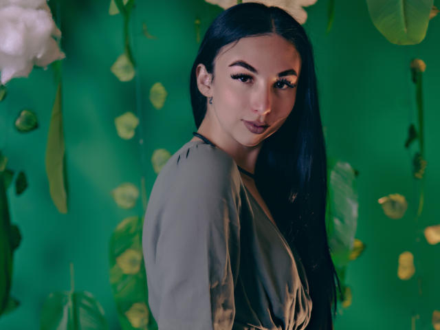 CamilleRios - Live Sex Cam - 25089733