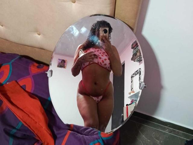 CyntiaPieri - Live porn &amp; sex cam - 25091717