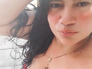 EmmaRossi - Live porn &amp; sex cam - 25099757