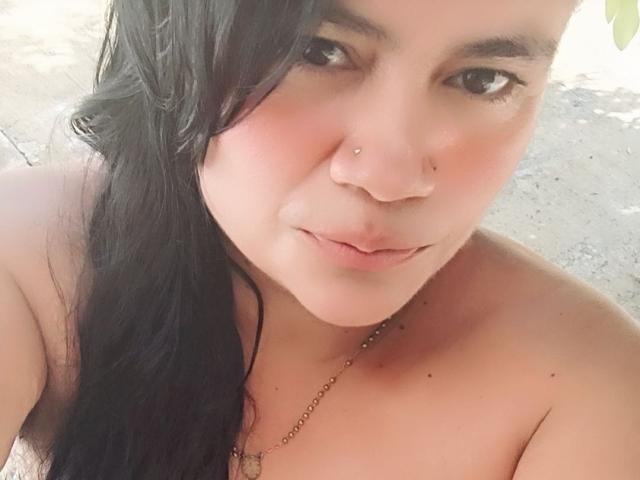 EmmaRossi - Live porn &amp; sex cam - 25099761