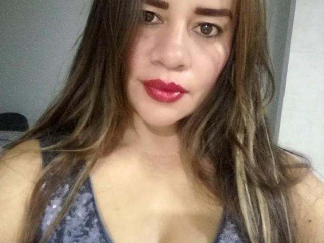 CharllotI - Sexe cam en vivo - 25100817