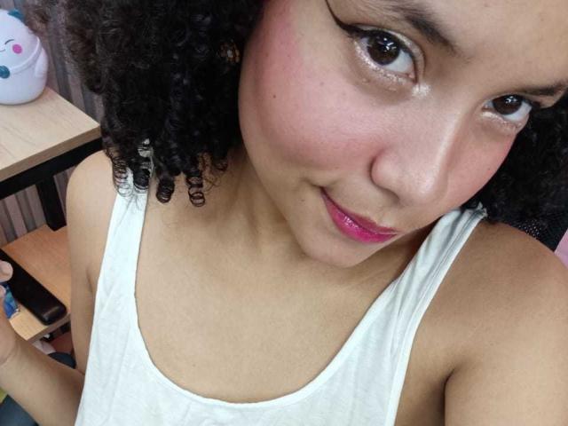 DanellaVera - Live porn &amp; sex cam - 25101157