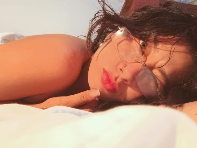 Genesiss - Camera khiêu dâm &amp; quyến rũ trực tiếp - 25102145