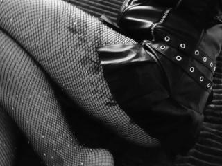 AlinaBlack - Live Sex Cam - 25104945