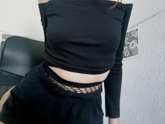 WollyMolly - Live porn &amp; sex cam - 25107673
