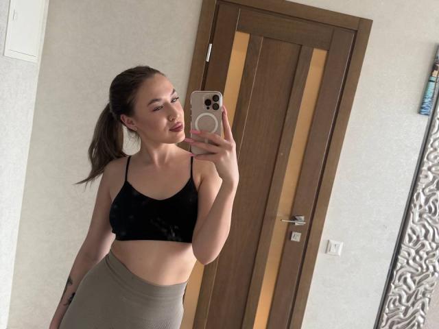 AmandaWind - Live Sex Cam - 25108321