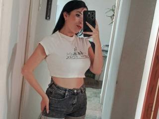 DanielleAdams - Live porn &amp; sex cam - 25110389