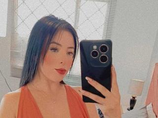 DanielleAdams - Live porn &amp; sex cam - 25110401