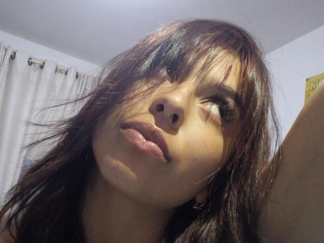 AdaWalton - Live porn &amp; sex cam - 25114437