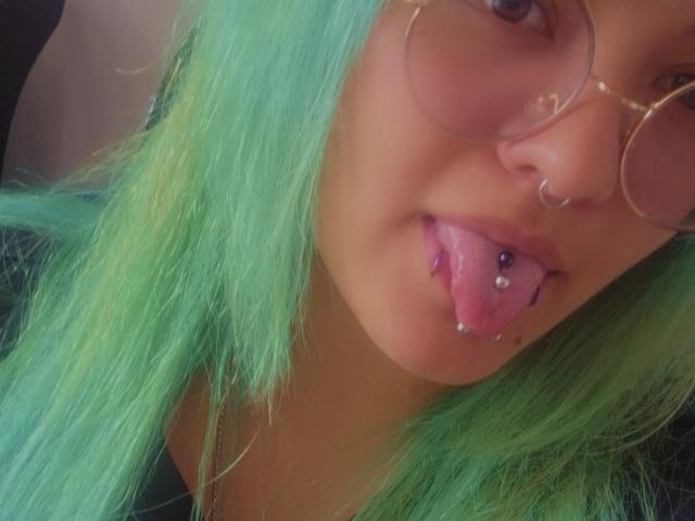 LuckyLeahX - Live porn &amp; sex cam - 25115593