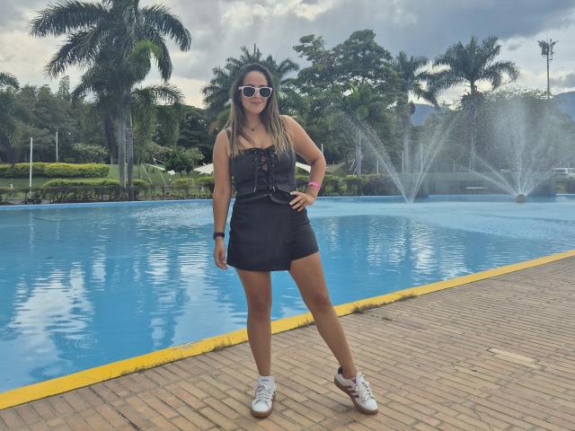 RousseMelinda - 라이브 포르노 &amp; 섹스 캠 - 25120733