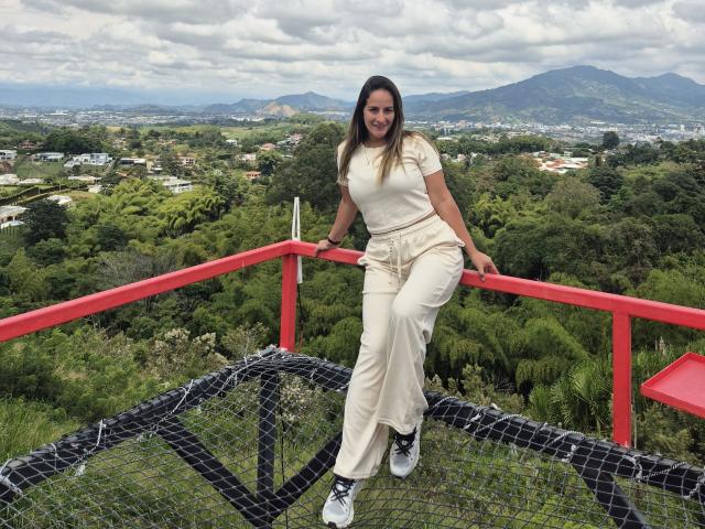 RousseMelinda - Sexe cam en vivo - 25121389