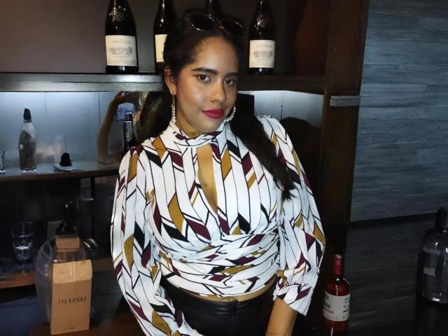 SiennaTaylor - Live Sex Cam - 25121721