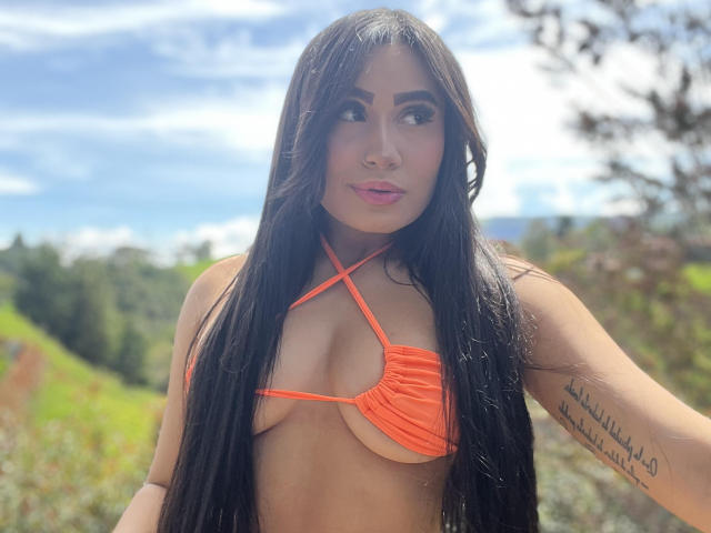 AshlyFerria - Live porn &amp; sex cam - 25123105