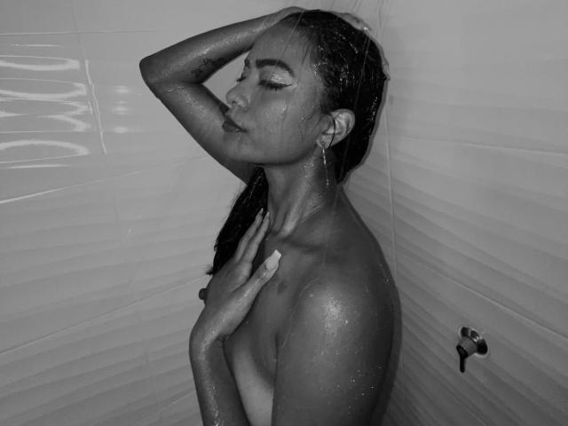ChloeBrownOne - ライブポルノ&amp;セックスカム - 25137729
