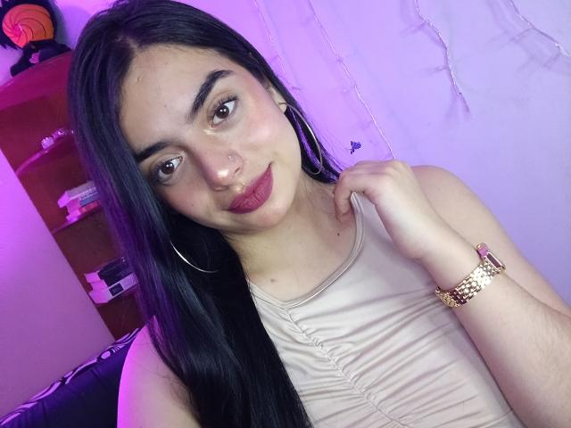 EmaRosee - Live porn &amp; sex cam - 25137837