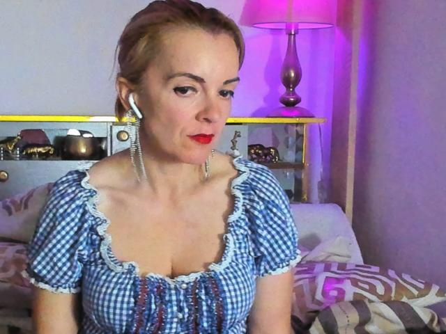 KateRouge - Live Sex Cam - 25144185