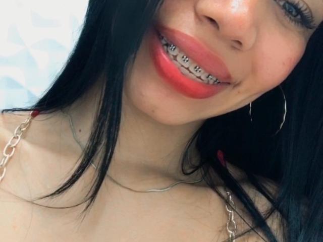 EmaGarces - Live porn &amp; sex cam - 25146253