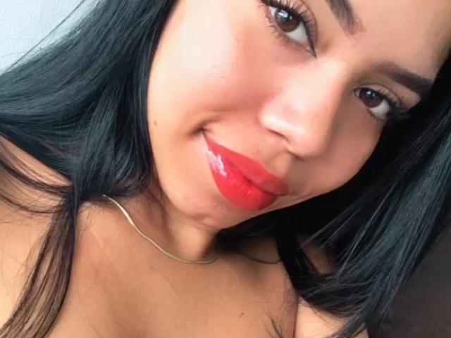 EmaGarces - Live porn &amp; sex cam - 25148401