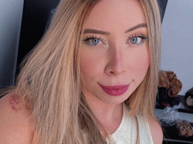 JennyLawry - Live porn &amp; sex cam - 25152357