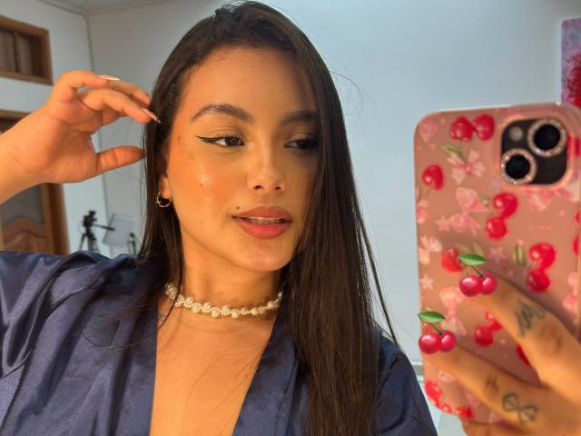 EvelinLombardi - Live porn &amp; sex cam - 25152829