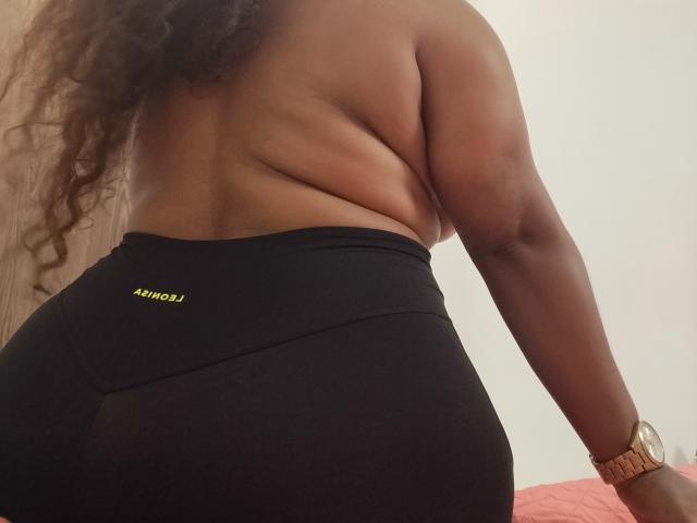 YiyaHot69 - Live porn &amp; sex cam - 25153333