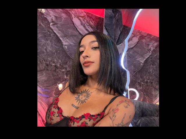 SalomeMille - Live Sex Cam - 25162233