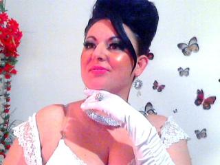 DeliciousMature - online show xXx with this charcoal hair MILF 