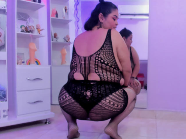 FlaviaSaenz - Sexe cam en vivo - 25166313