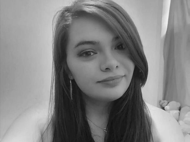 katherinLatin - Élő pornó és szexkamera - 25169289